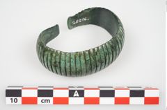 Foto von Bronzemelonenarmreif (NHMW-PRAE-026216)